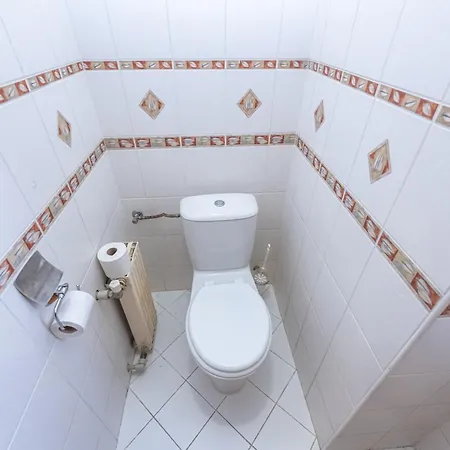 Americka 8 * Prag