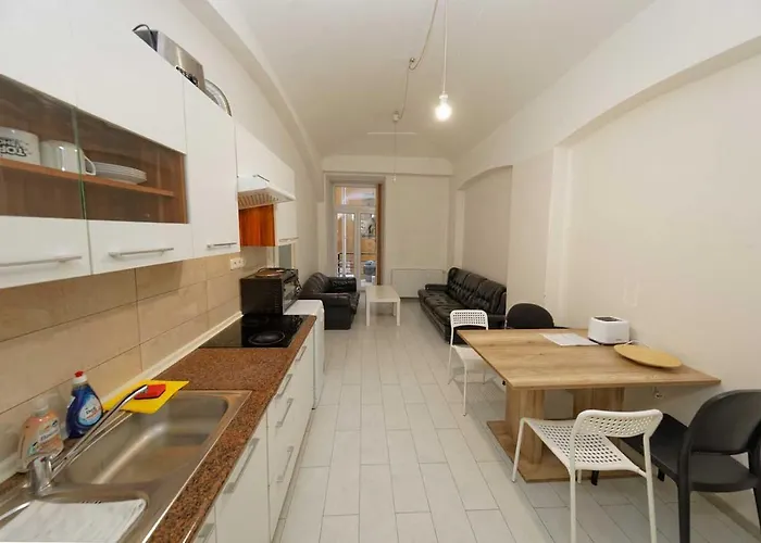 Americká 8 Apartamento